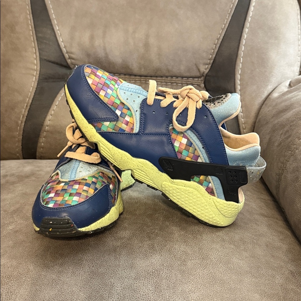 Nike Air Huarache Crater Premium Multi-Color Woven - Size 9